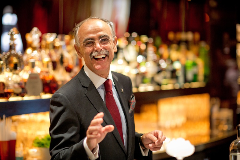 Giuliano Morandin, gerente do The Bar