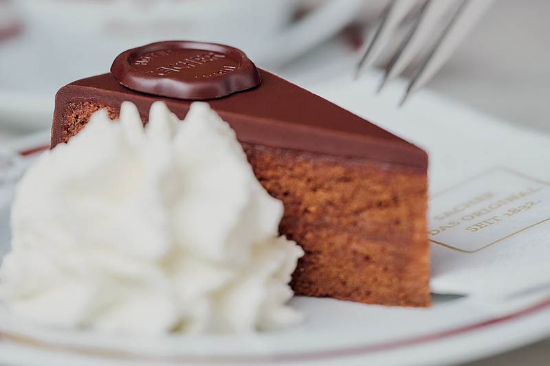 No Hotel Sacher, em Viena, a original sachertorte