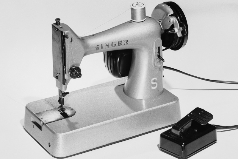 Máquina de costura Singer de 1964 