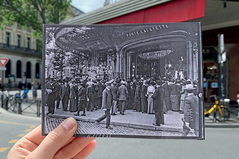 Foto antiga do local em frente às Galeries Lafayette mordernas 
