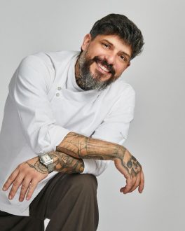 O chef Diego Carrilho, uma das maiores referências em jamón e alta charcutaria no Brasil: "O brunch é sobre compartilhar momentos, não sobre perfeição"