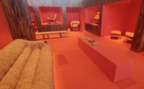 Peças de mobiliário e design assinado no espaço da Etel (c) Celso Masson 