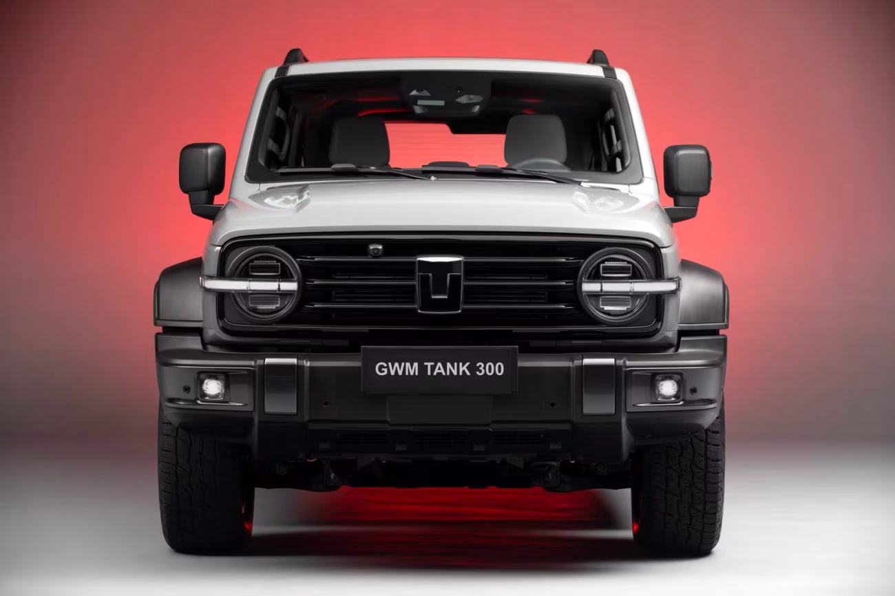 GWM Tank 300 2027, primeiro híbrido plug-in com motor flex do mundo
