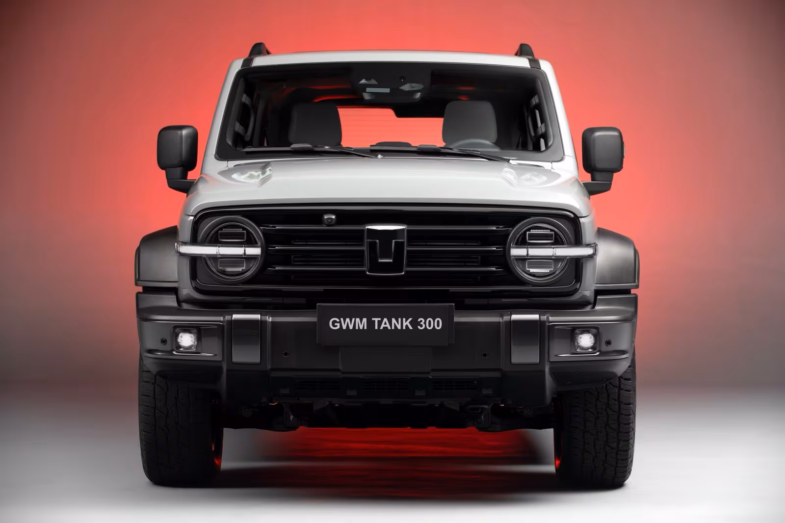 GWM Tank 300 2027, primeiro híbrido plug-in com motor flex do mundo