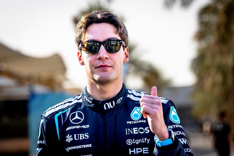 George Russel, piloto de F1, usando peça da alta relojoaria