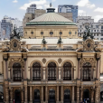 Fachada do Theatro Municipal de São Paulo, com projeto de Ramos de Azevedo