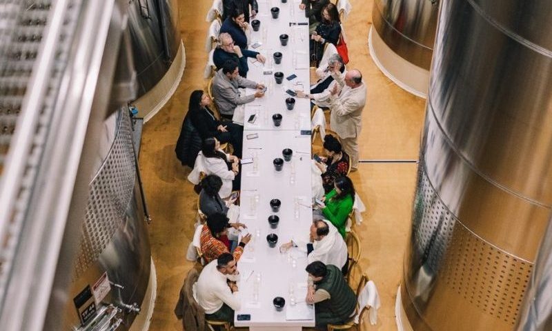 Mesa de prova montada para a degustação no Tour Segredos da Chandon, em Garibaldi (foto: divulgação)