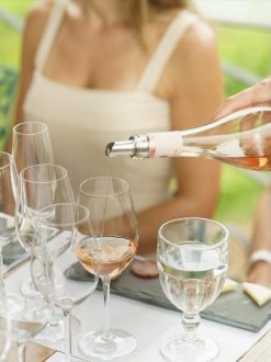 Villa Triacca vinhos à mesa