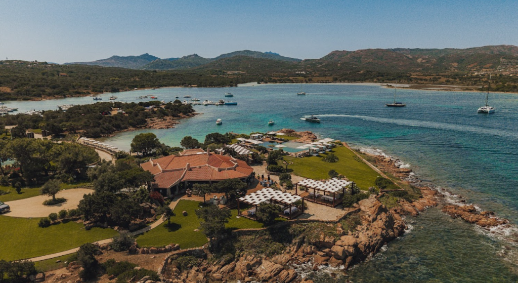 Vista aérea do Fasano Al Mare Sardenha (divulgação)