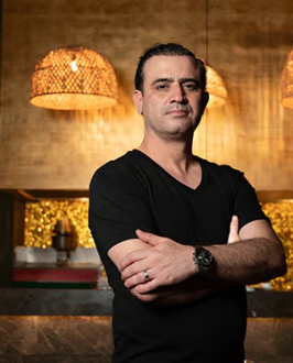 Chef Jonatán Gómez Luna que serve jantar em 27 passos