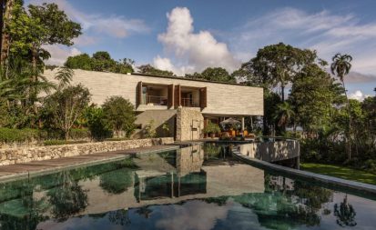 Arquitetura contemporânea integrada à paisagem tem assinatura de Eduardo Ribeiro Leite (Divulgação)