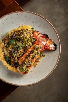 Lagosta Amarilla, comrisoto de quinoa com cogumelos do do La Carioca (OSON/divulgação)