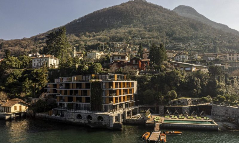 Il Sereno, hotel contemporâneo projetado para valorizar a vista permanente das águas e das montanhas ao redor do lago Como, na Itália (divulgação)