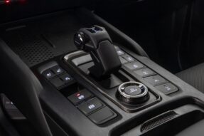 Câmbio e console central Haval H9 (divulgação)