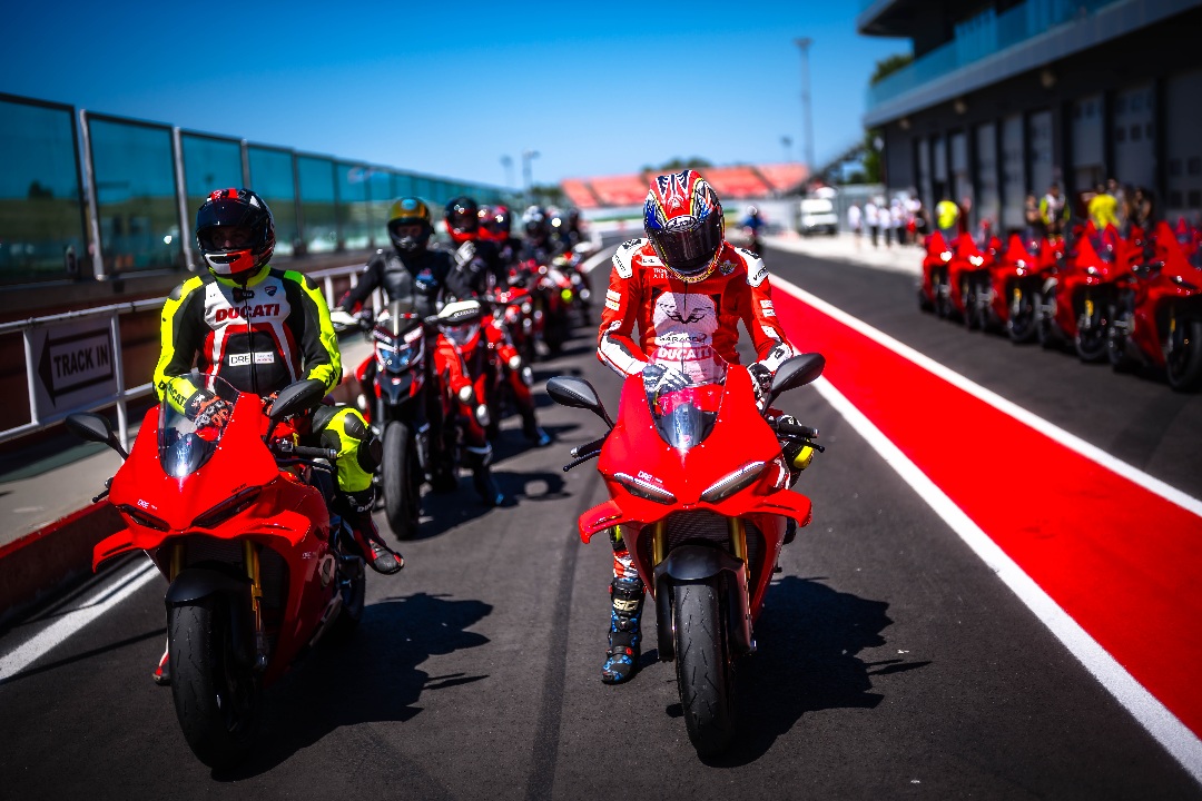 Ducati Centenário motos