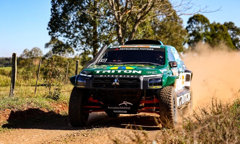 Primeiro e único protótipo brasileiro desenvolvido para a categoria Ultimate, a T1+ da FIA, o carro nasceu da parceria entre Mitsubishi Motors e Spinelli Racing (divulgação)
