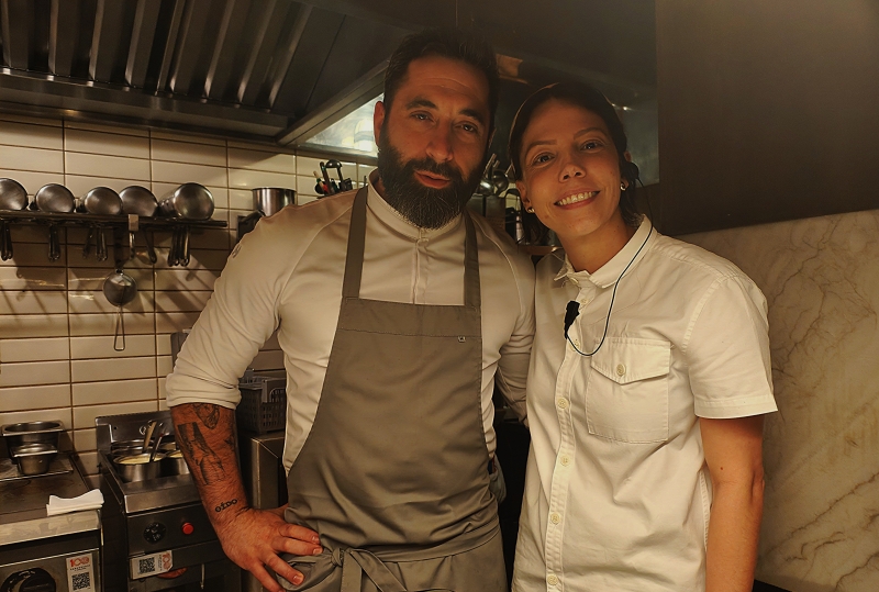 Sebastián Weigandt e Tássia Magalhães no Nelita (foto Celso Masson)