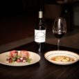 Dois dos pratos criados pelo chef Tuca Mezzomo para o menu harmonizado com vinhos da Casa Tés (divulgação)