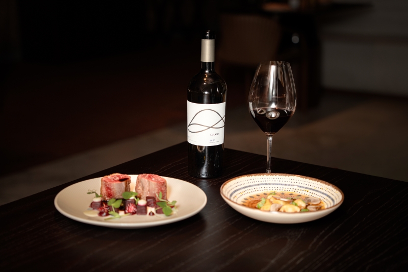 Dois dos pratos criados pelo chef Tuca Mezzomo para o menu harmonizado com vinhos da Casa Tés (divulgação)