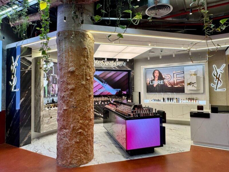 YSL Beauty shop