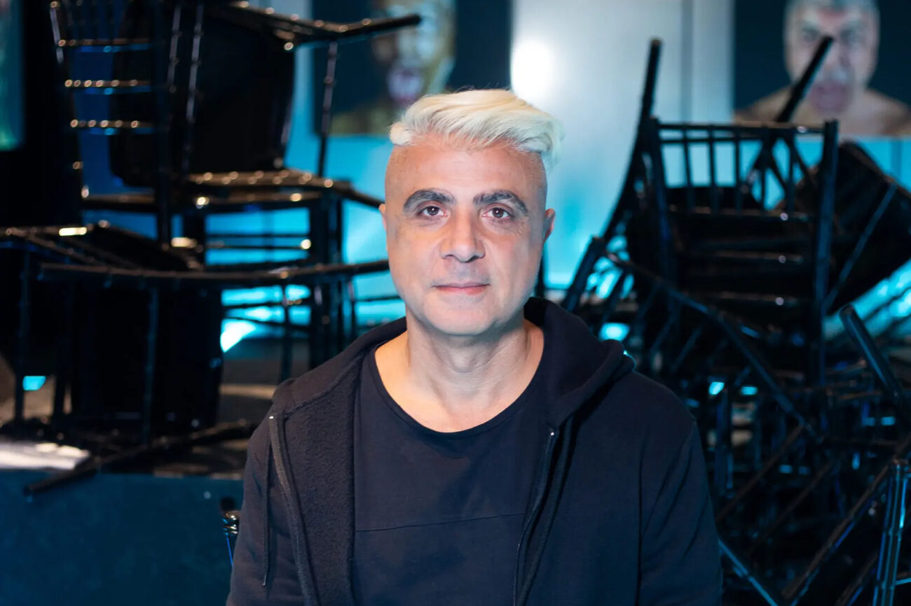 O estilista e artista plástico Fause Haten (Divulgação/Rafa Marques)