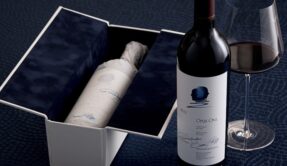 Opus One 2022, vendido pela Mistral a R$ 6.893,86: "o sabor do luxo", segundo Jancis Robinson (divulgação)