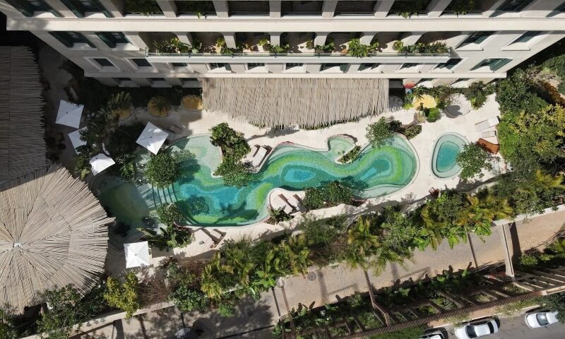 Piscina Rosewood São Paulo (divulgação)