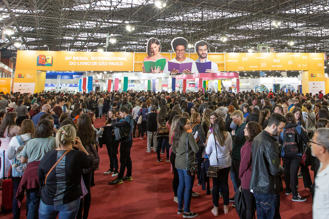 Algumas das principais palestras da Bienal do Livro acontecem na Arena Cultural (Divulgação/Bienal do Livro)