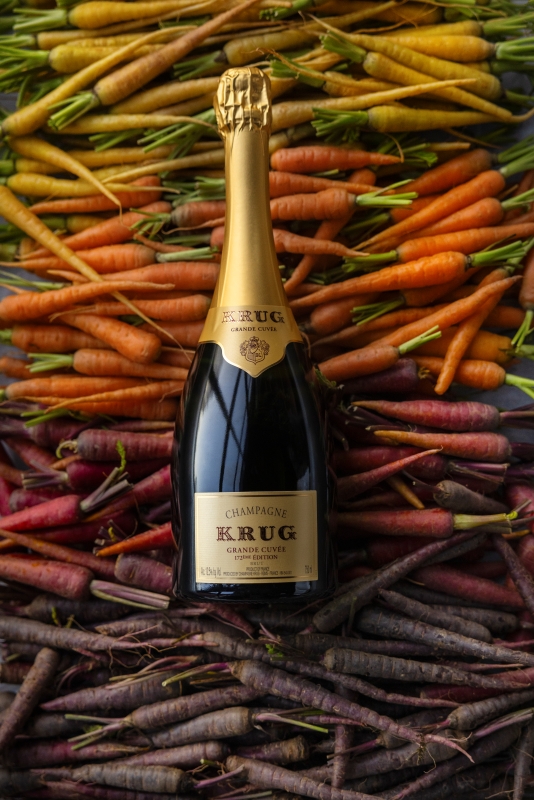 Garrafa de Krug com variedades de cenoura (divulgação)