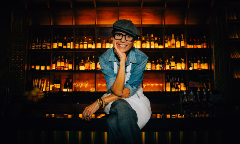 A chef Dominique Crenn, cujo restaurante, Atelier Crenn, tem três estrelas no Guia Michelin (Divulgação)