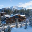 Exterior do chalé La Flèche, novidade do Cheval Blanc Courchevel (foto: Nicolas Ley)