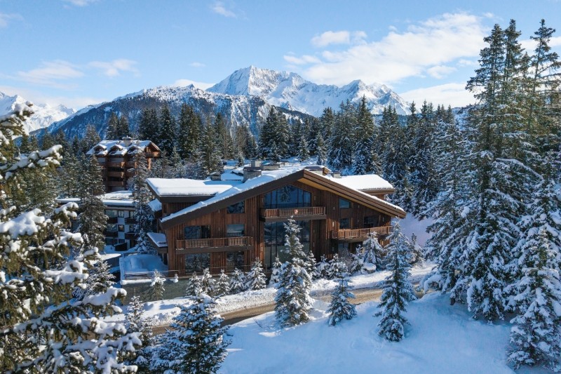 Exterior do chalé La Flèche, novidade do Cheval Blanc Courchevel (foto: Nicolas Ley)