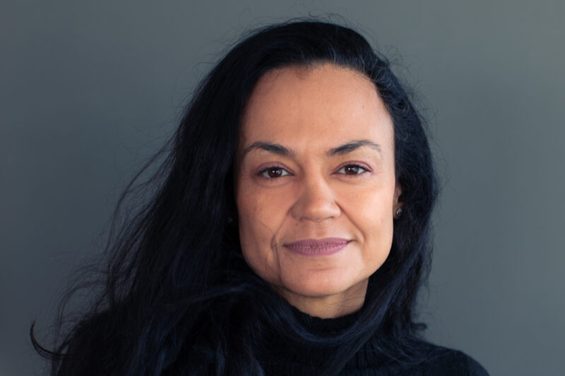 A escritora Paulliny Tort, autora de "Os Imortais"(Divulgaçãp/Renato Parada)