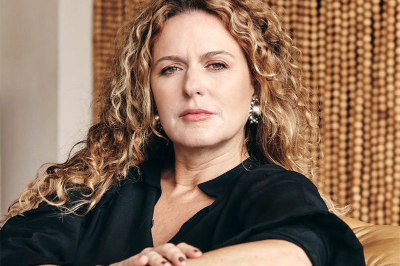emannuelle junqueira estilista