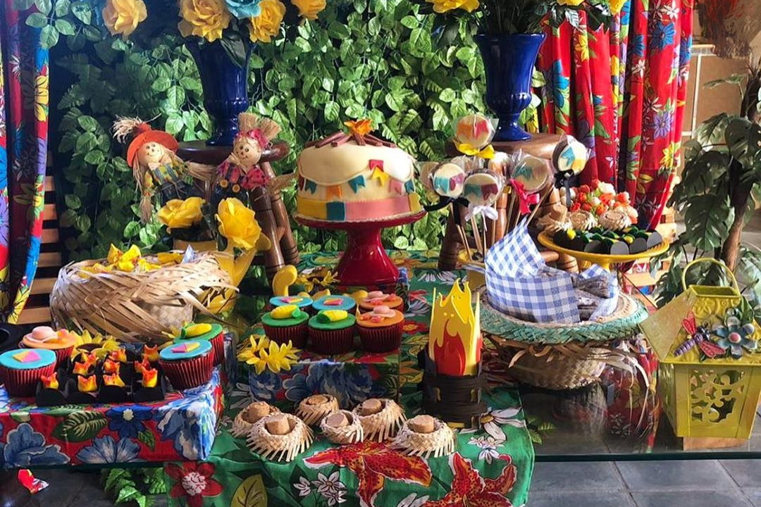 É arraiá! Saiba fazer as comidas e prendas típicas de festa junina.