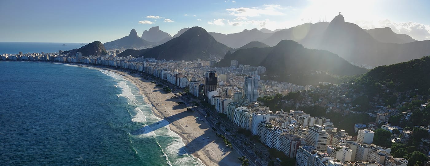 Rio de janeiro фильтр. Рио-де-Жанейро город в Бразилии улицы. Рио де Жанейро улицы города. Форталеза (Бразилия).